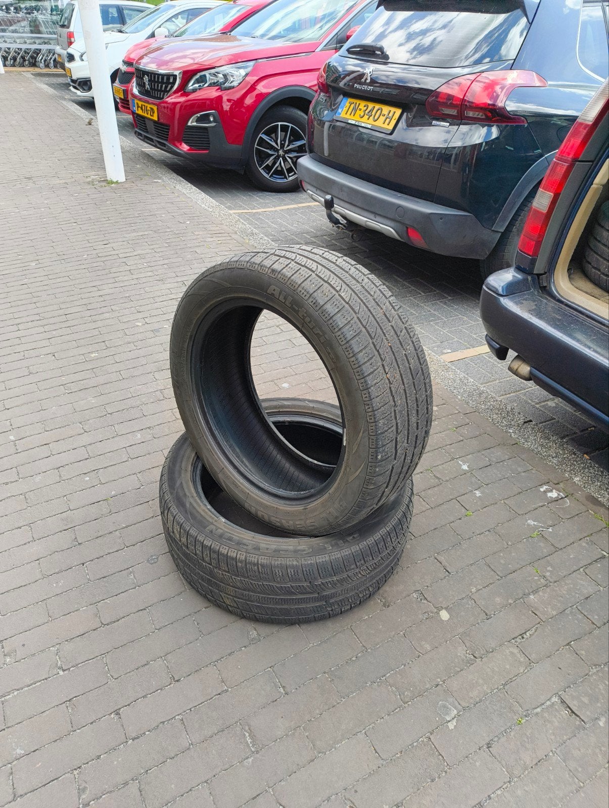 2x 225/50/R17 hifly banden, Auto diversen, Ophalen