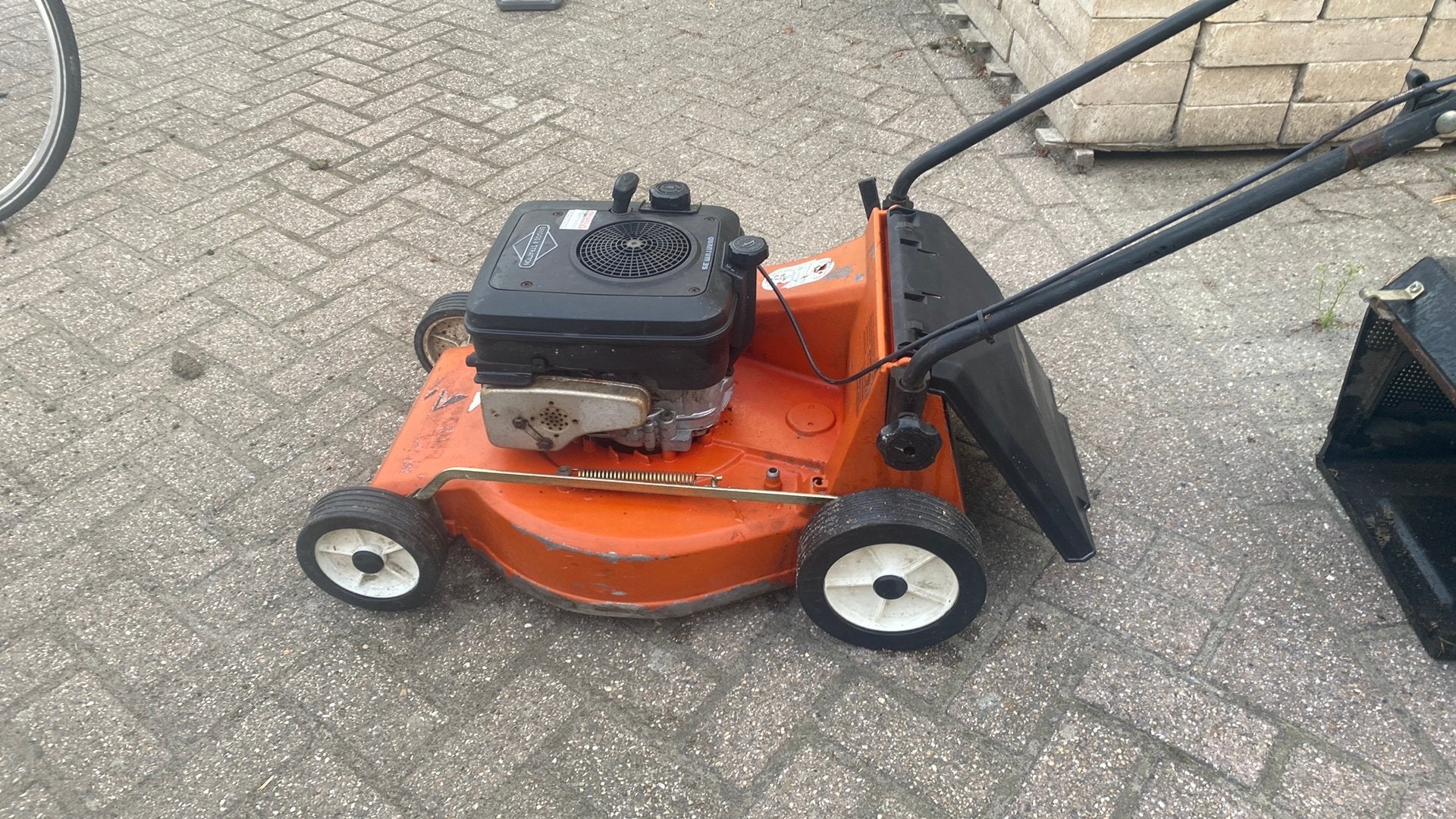 Grasmaaier Sabo, Ophalen, Gebruikt, Benzine-grasmaaier