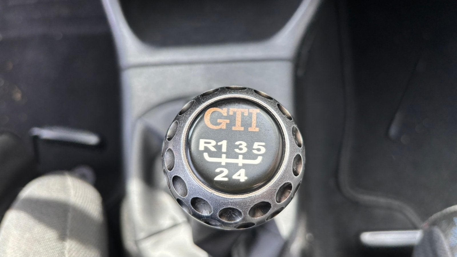 Foto 14 van VW Golf 3 GTI 2.0 8V ADY | NAP | APK 08-2027