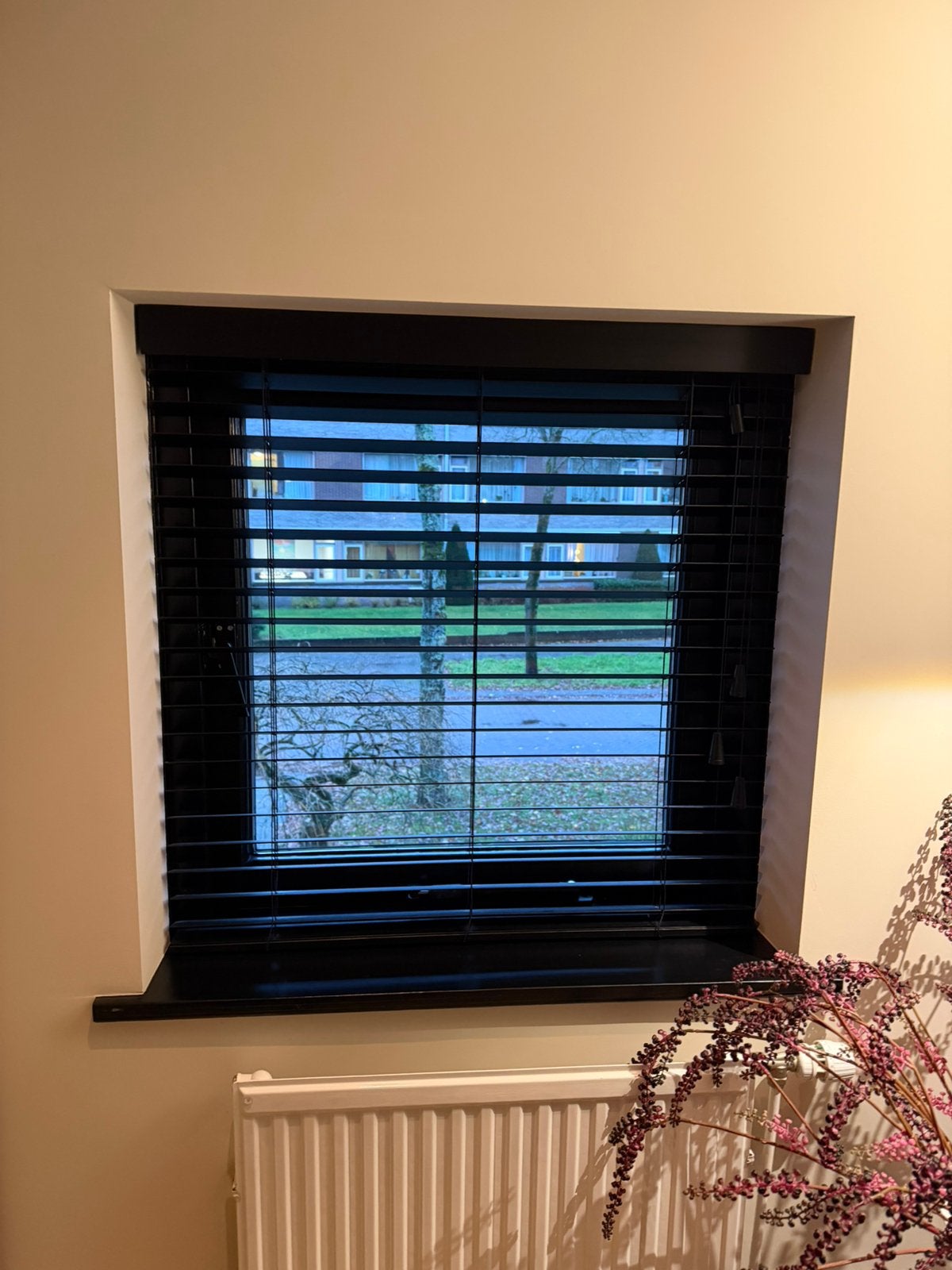 3 zwarte houten lamellen zwart, Ophalen, Inclusief montageonderdelen, Gebruikt, Hout