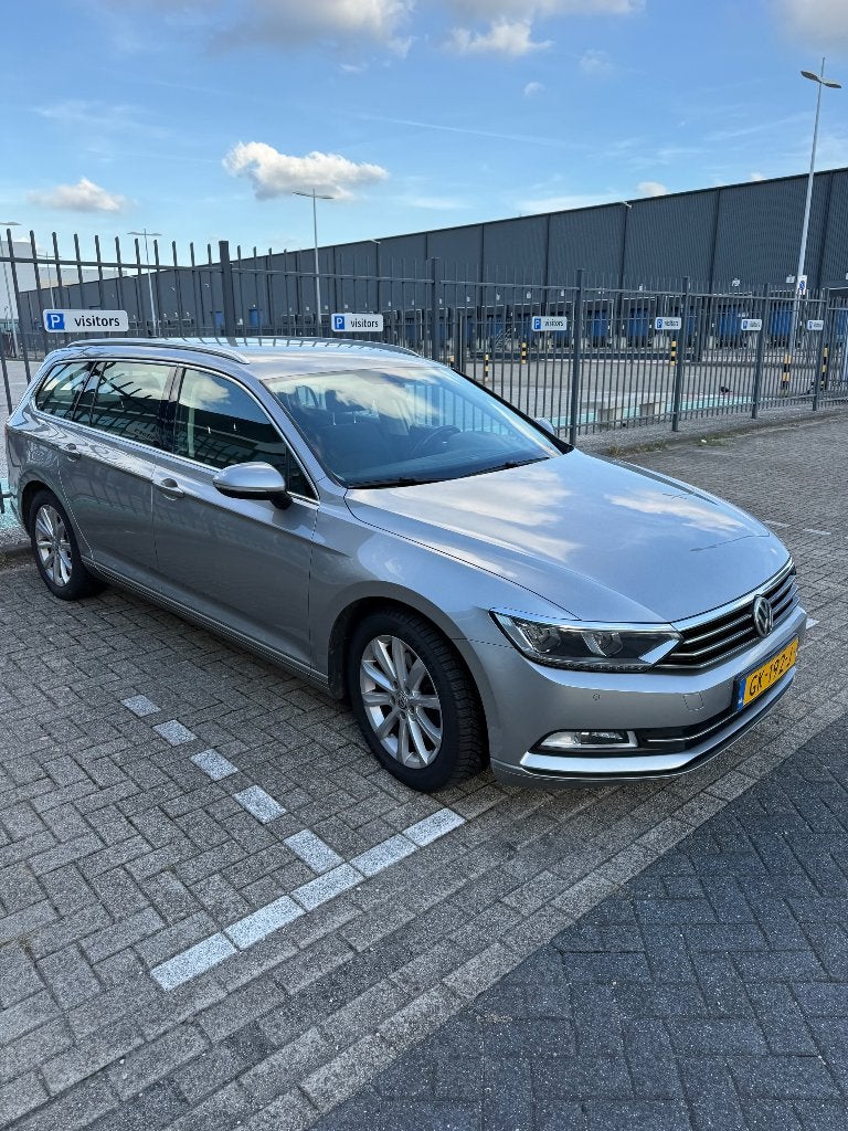 Volkswagen Passat 1.4  170 hp, Auto's, Voorwielaandrijving, 125 pk, 4 cilinders, Origineel Nederlands