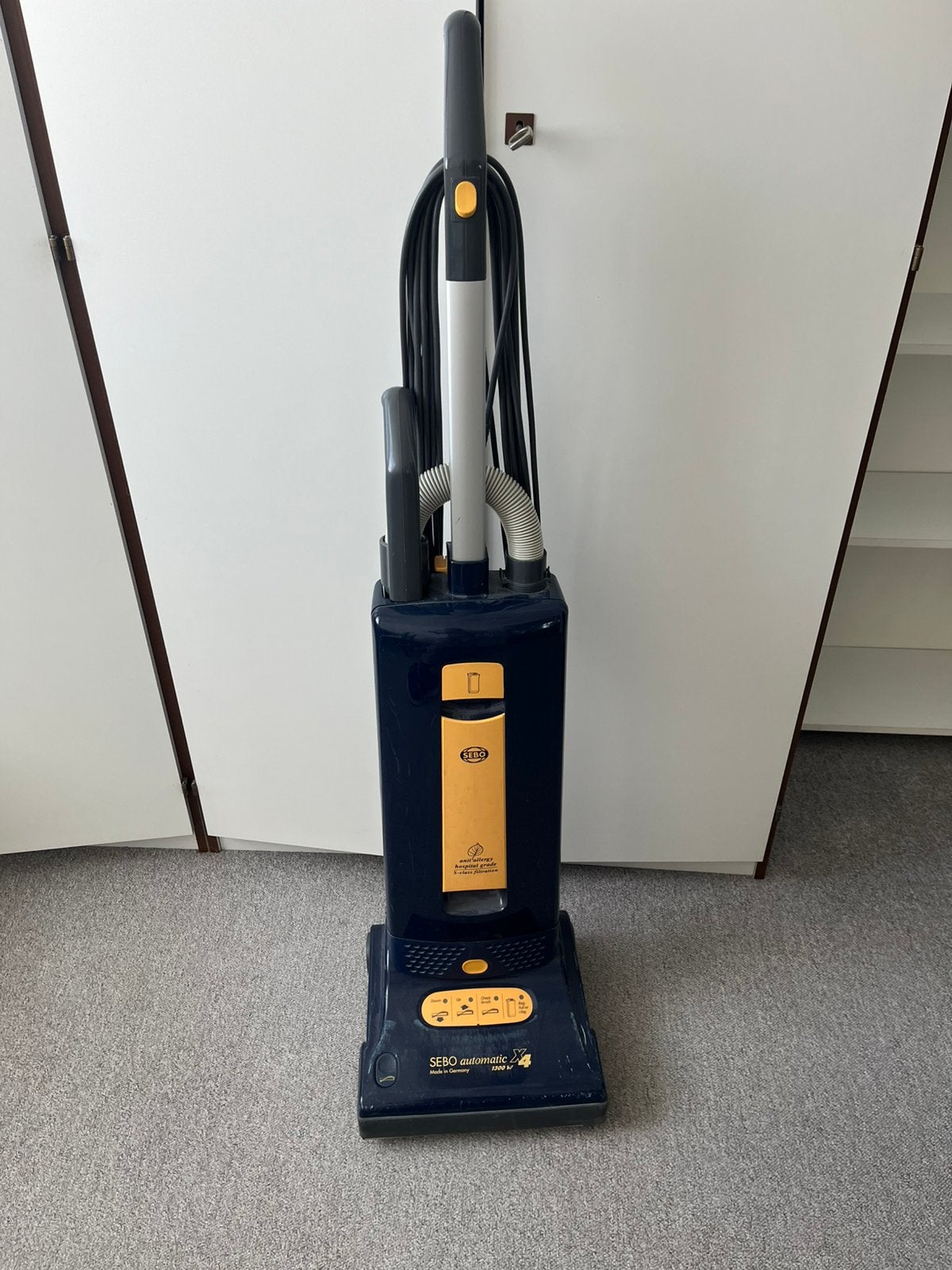 SEBO Automatic X4 Stofzuiger 1300W, Overige merken, Gebruikt, Geschikt voor harde vloeren, Ophalen