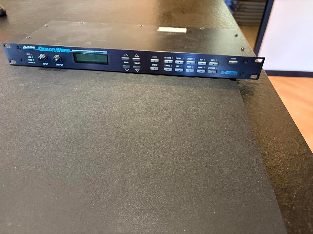 Alesis Quadraverb 16-bit digitale multi-effectprocessor, Muziek en Instrumenten, Effecten, Gebruikt, Chorus, Ophalen
