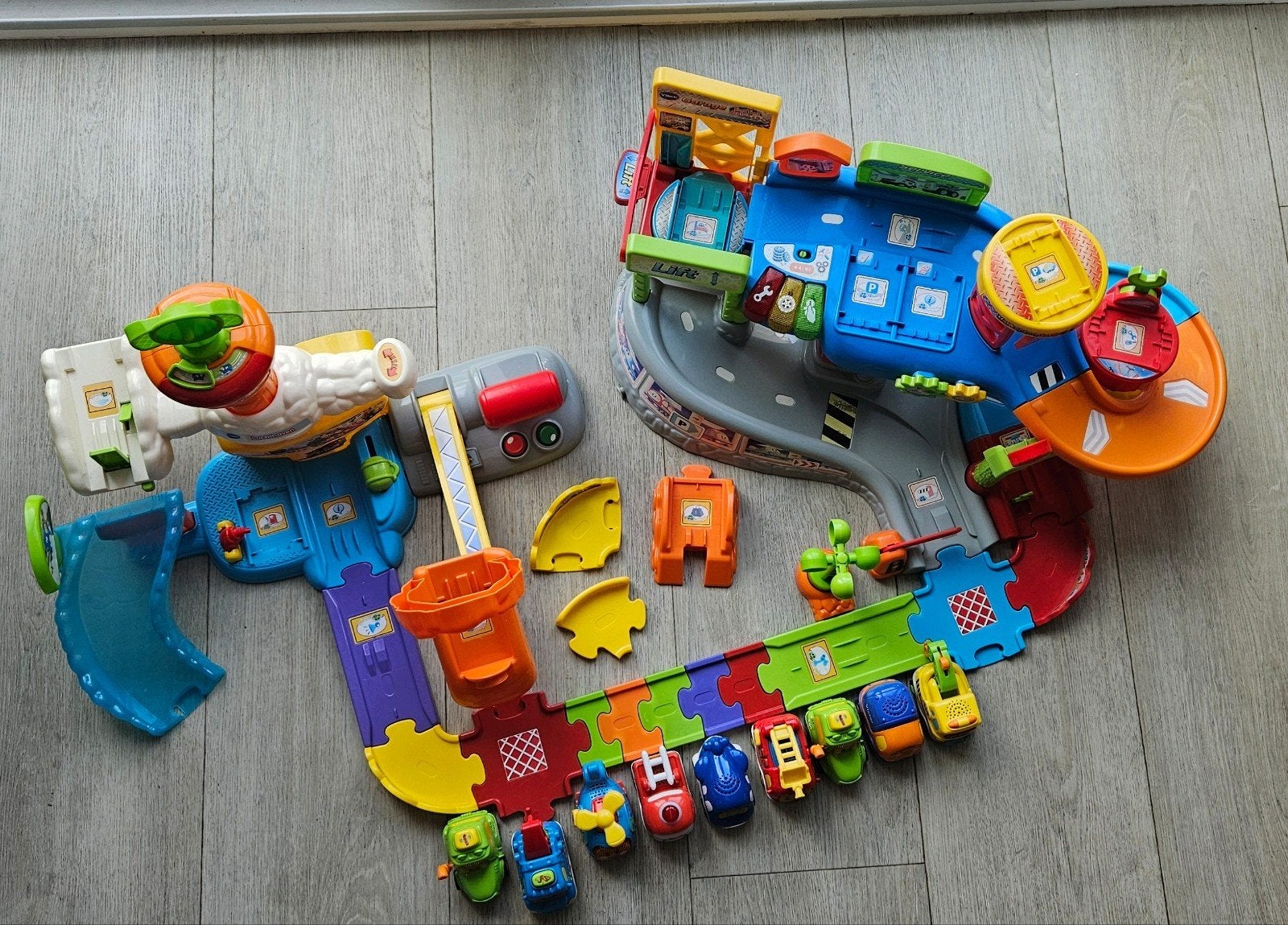 VTech Toet Toet Auto's Garage en Luchthaven, met Voertuigen, Ophalen of Verzenden, Gebruikt