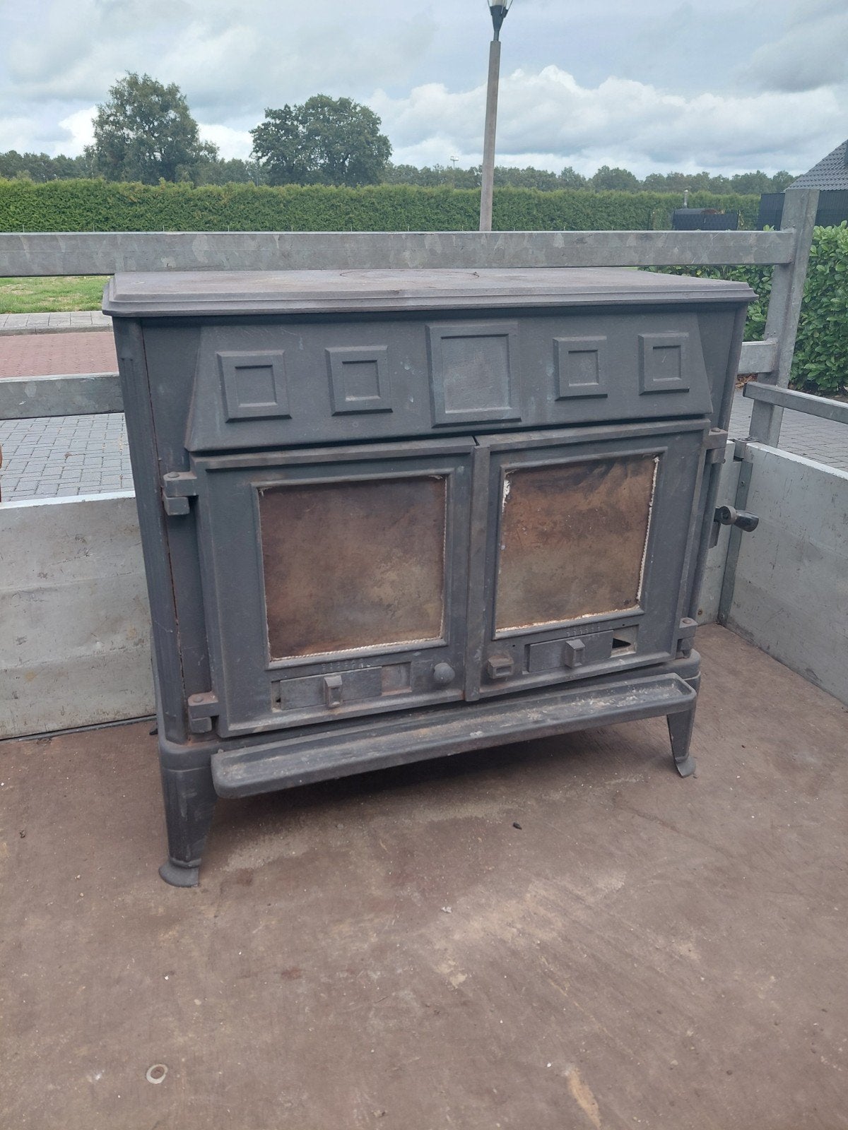 dovre 303 E gietijzeren houtkachel een opknapper, Huis en Inrichting, Ophalen of Verzenden, Gebruikt, Hout, Houtkachel