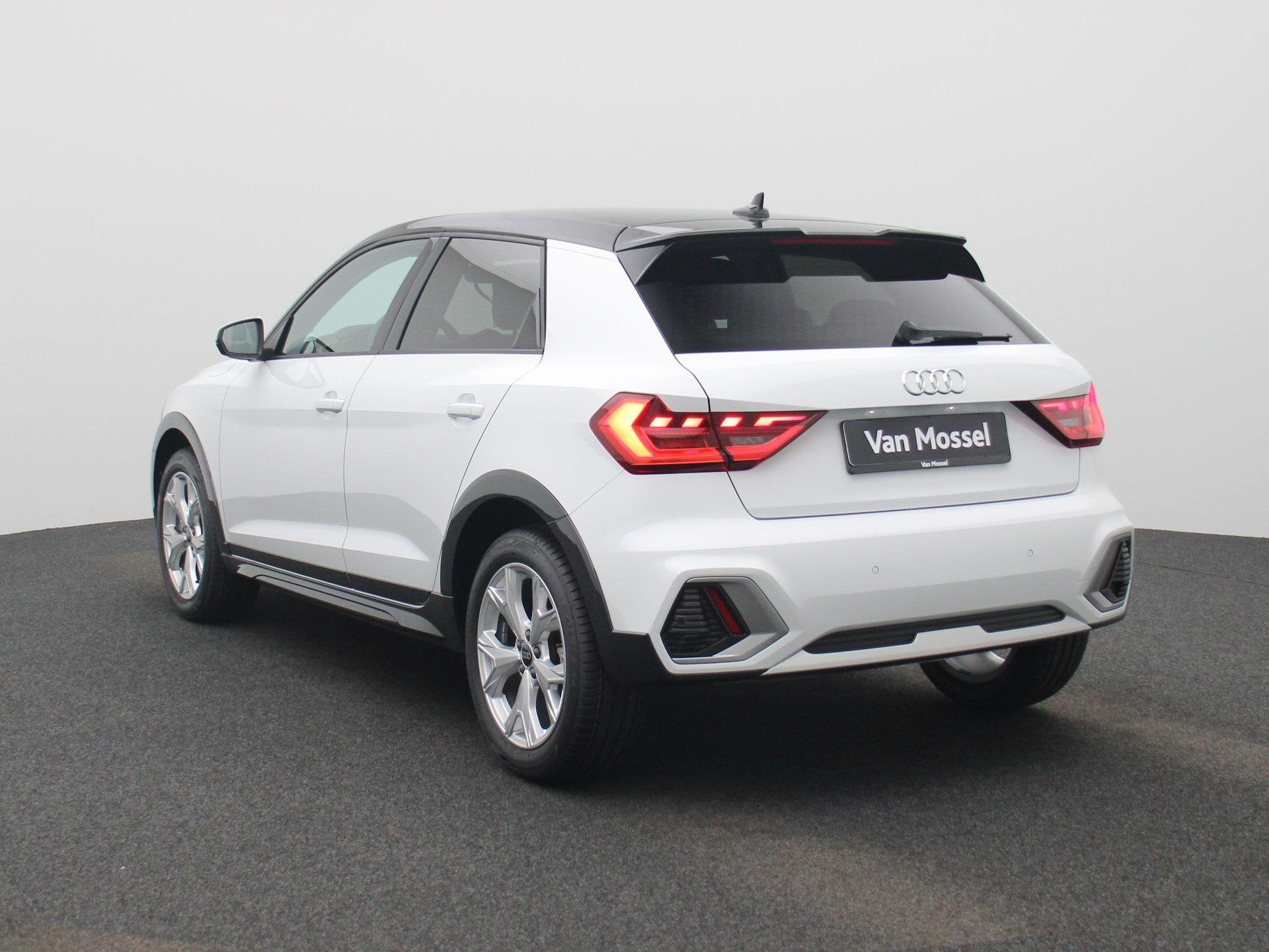 Audi A1 allstreet 35 TFSI Advanced edition | Adaptive cruise, Auto's, Audi, 12 maanden, Stof, Euro 6, 4 cilinders