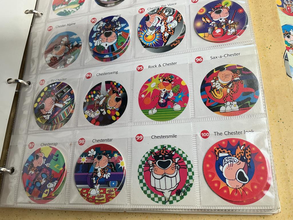 2 Flippo albums (niet compleet) - Looney Tunes & Chester, Verzamelen, Flippo's, Ophalen, Looney Tunes, Map, Album of Poster, Met verzamelmap(pen)