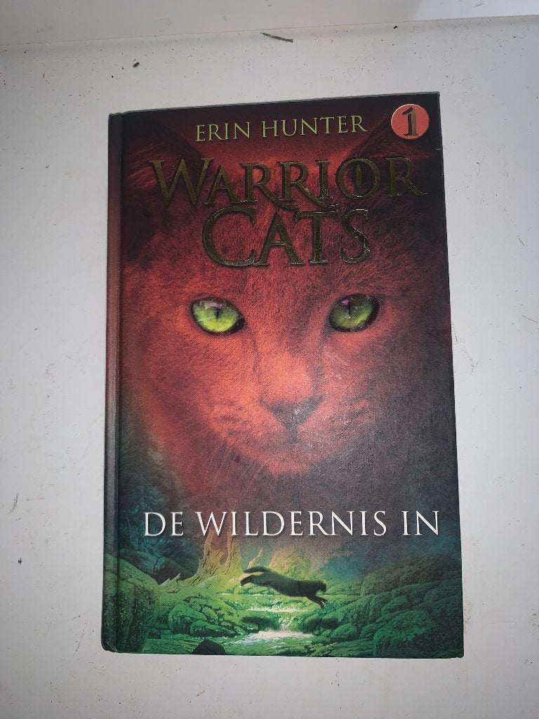 Warrior cats eerste serie 6 delen in nieuwstaat HC, Boeken, Ophalen of Verzenden, Zo goed als nieuw, Erin Hunter
