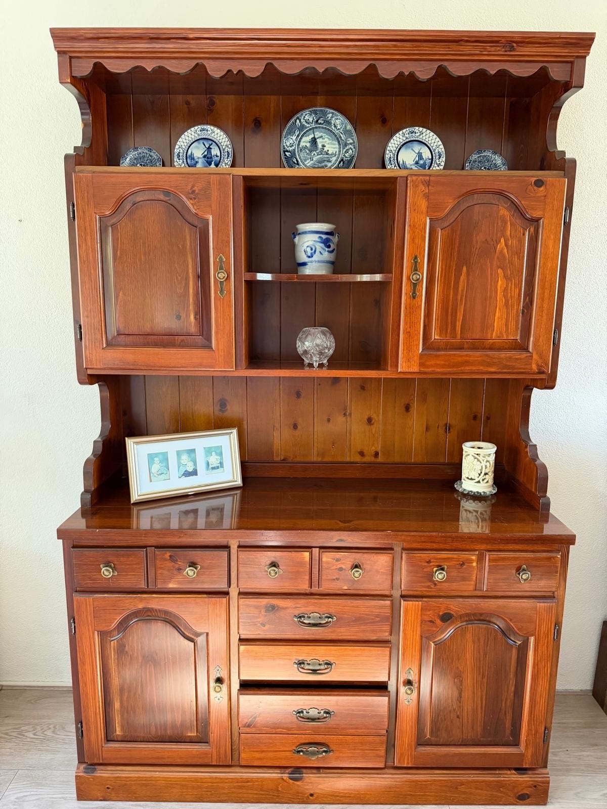 Massief houten dressoir met opzetkast, Ophalen