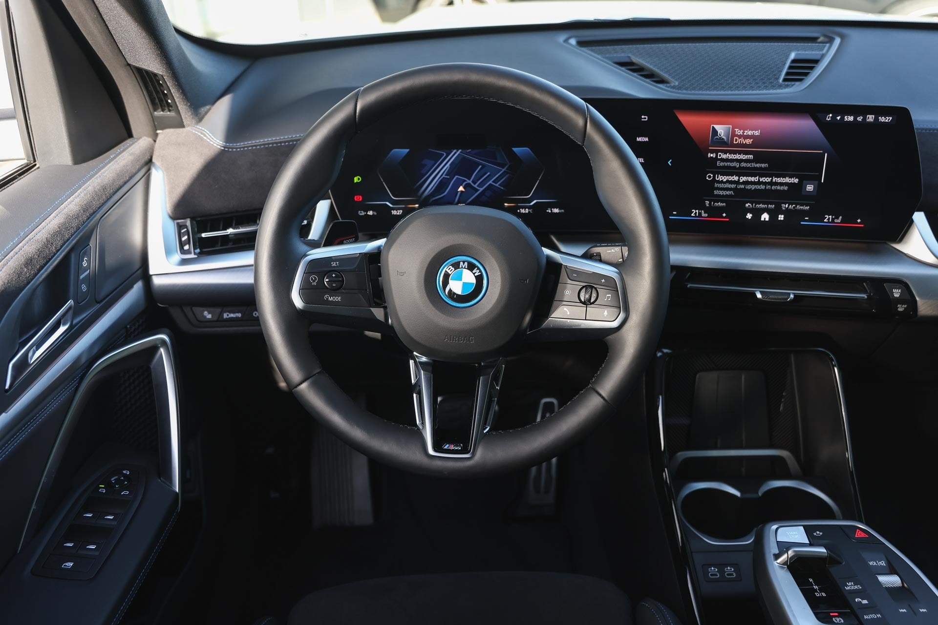 BMW iX1 eDrive20 M Sport / Sportstoelen / Comfort Access / A, Dealer onderhouden, 514 km, Gebruikt, Met garantie (alle)