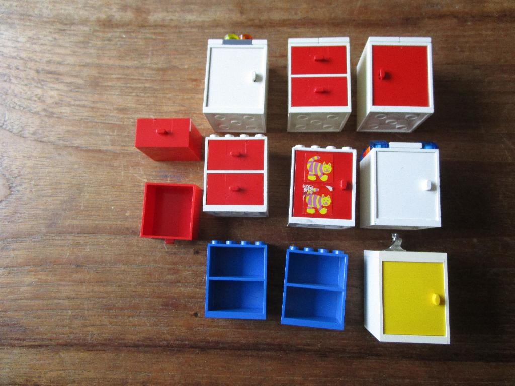 Lego meubels (kastjes), Kinderen en Baby's, Speelgoed | Duplo en Lego, Ophalen of Verzenden, Zo goed als nieuw, Losse stenen, Lego