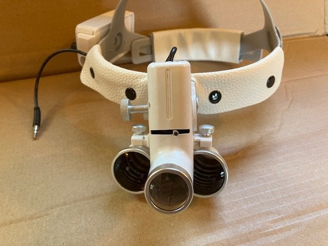 medische hoofdlamp met loupe (3,5 keer vergroting), Niet ingevuld, Niet ingevuld, Nieuw, Ophalen of Verzenden