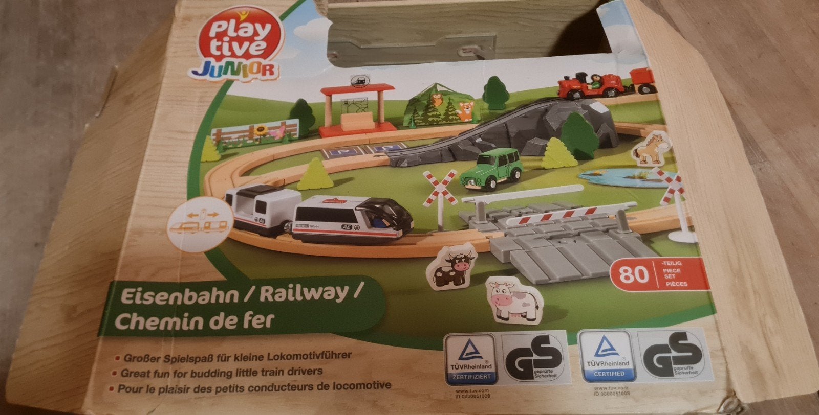 Houten trein Playtive junior, Ophalen of Verzenden, Gebruikt, Overige typen, Met wieltjes