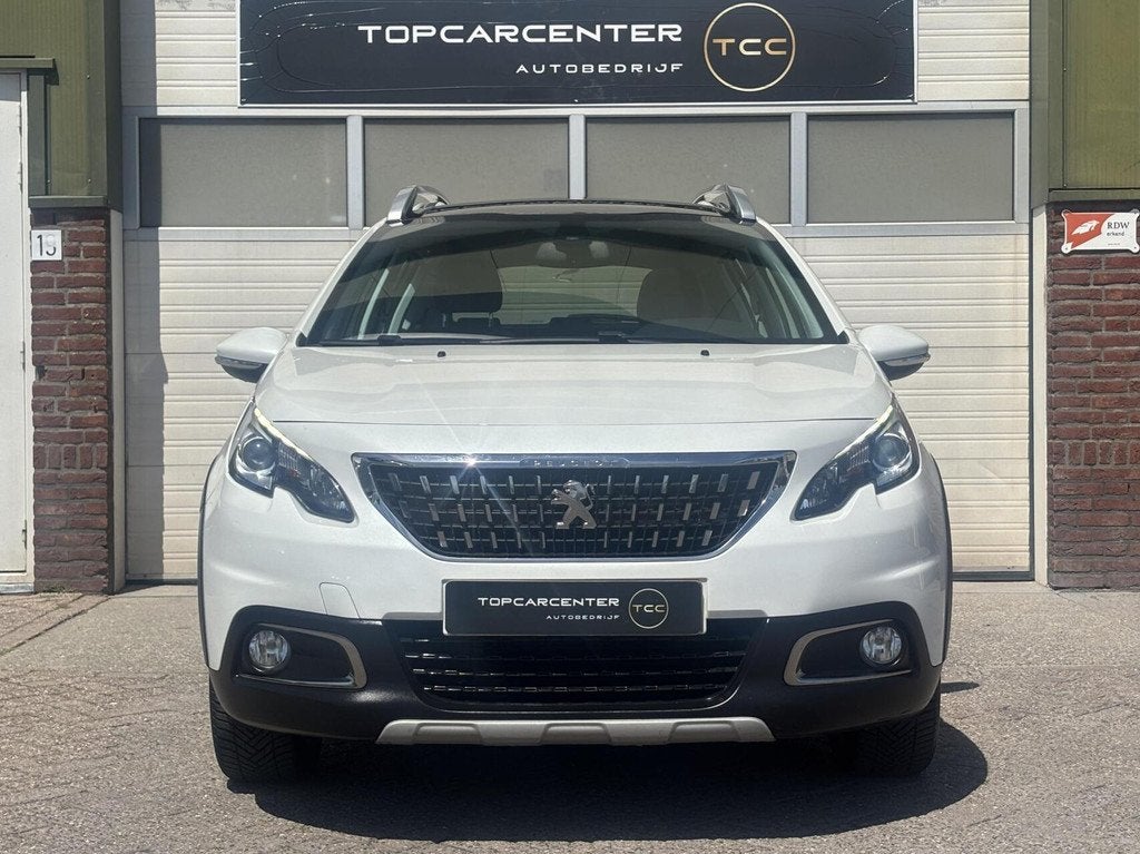 Peugeot 2008 1.2 Allure/AUTOM/CAMERA/PARKS/NAVI/APK/NAP, Auto's, Peugeot, Euro 6, 1199 cc, 610 kg, Bedrijf