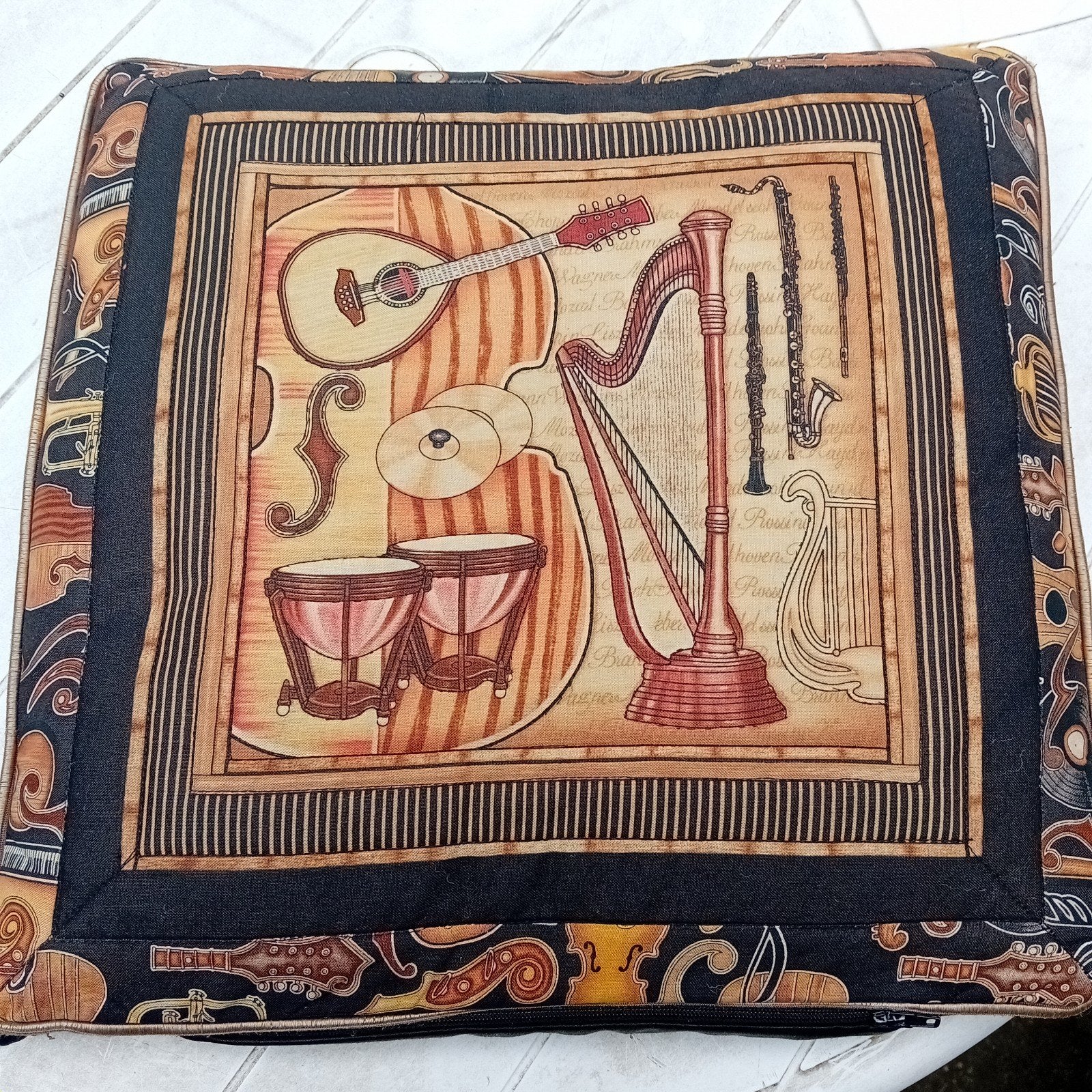 Quilt kussen met instrumenten handgemaakt, Ophalen of Verzenden