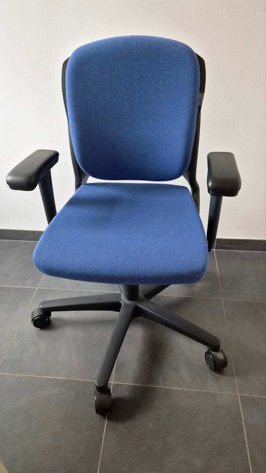 Ahrend 2020 Bureaustoel - Ergonomisch en Comfortabel, Ophalen, Gebruikt, Blauw, Bureaustoel