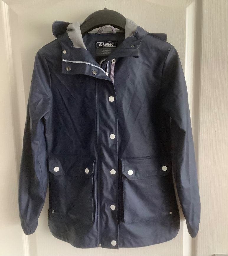 Mooie regenkleding voor vrouw/man/kind. Nieuw en zgan, Ophalen of Verzenden, Nieuw, Regenjas