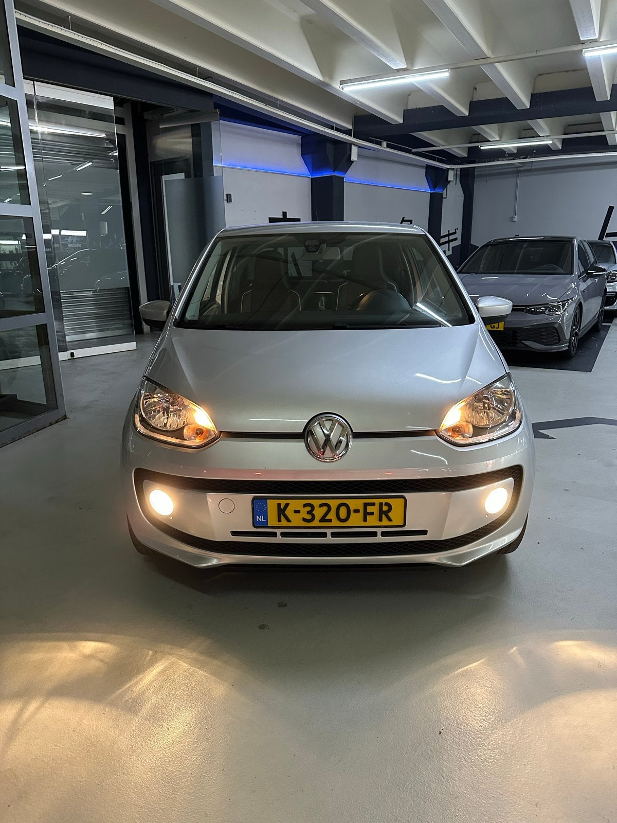 Volkswagen up! 1.0 55KW AUT 2012 Grijs