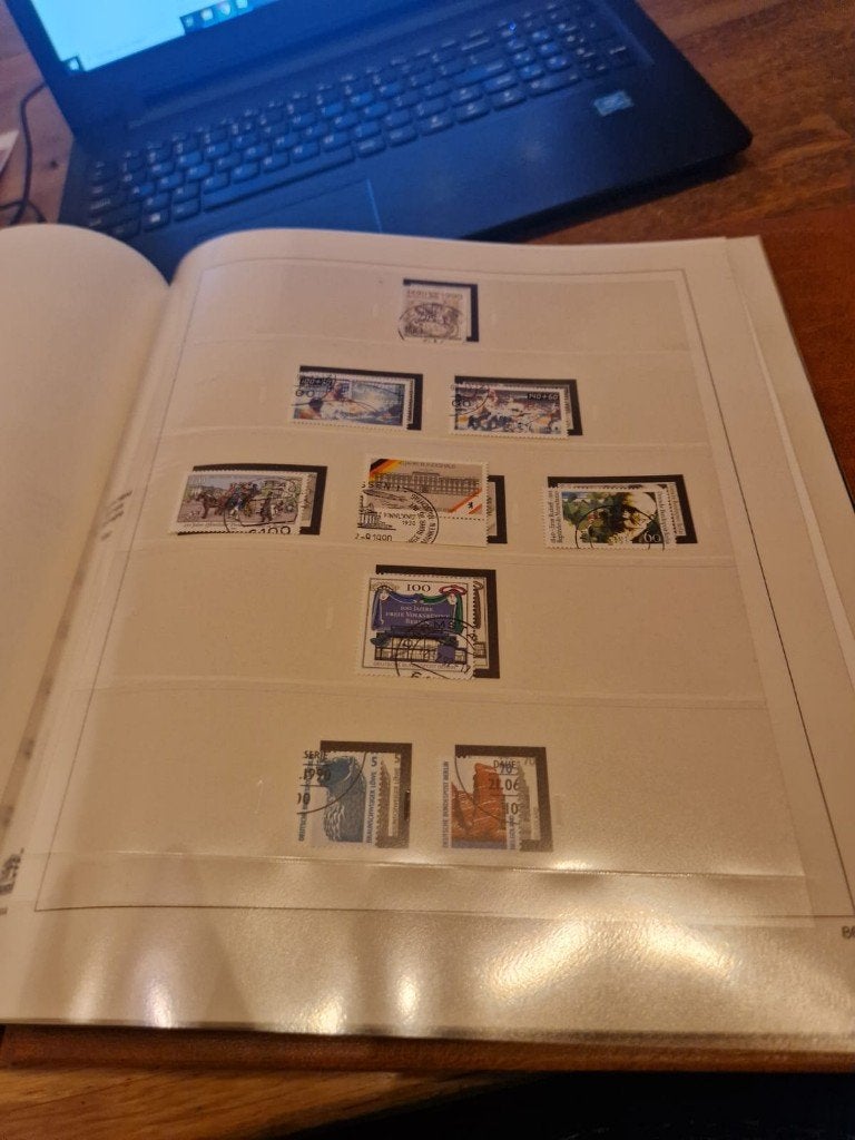 Collectie Berlijn gestempeld in safe dual album 1975 - 1990, Postzegels en Munten, Postzegels | Volle albums en Verzamelingen