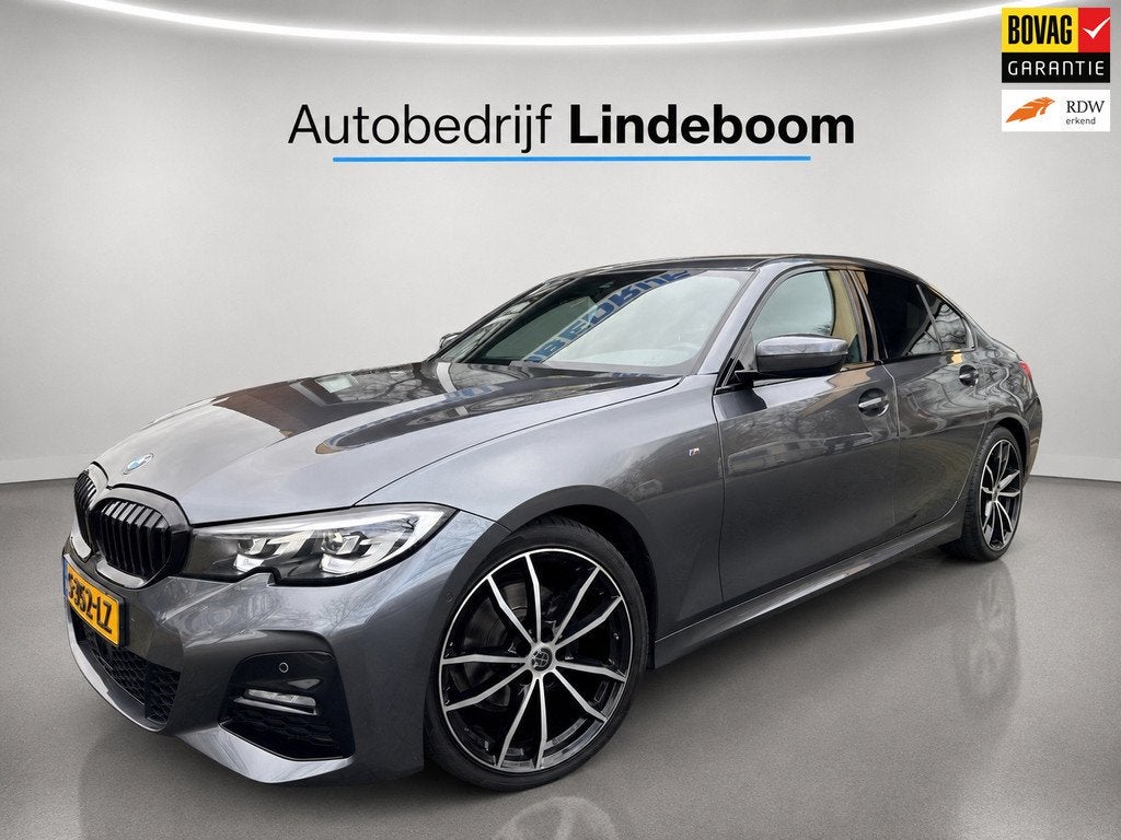 BMW 3-serie 320i High Executive M-Sport Acc Stoelverwarming, Auto's, BMW, Automaat, 1998 cc, Achterwielaandrijving, Gebruikt