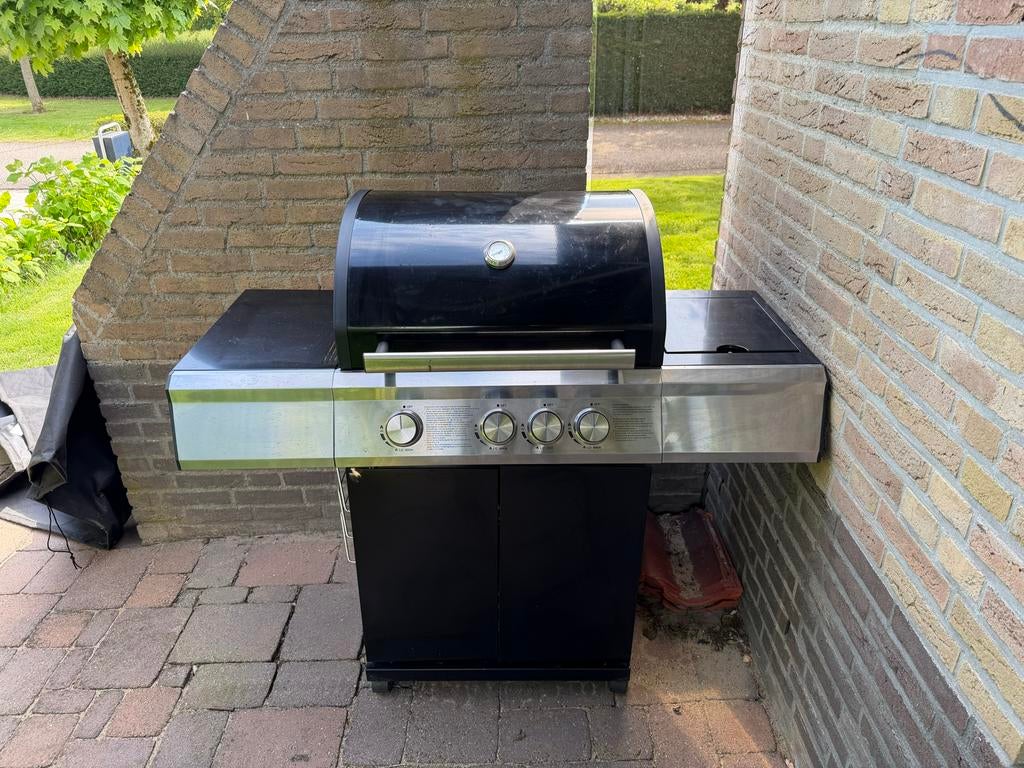 Tarrington House BBQ Gasbarbecue met zijbrander en hoes, Ophalen, Gebruikt