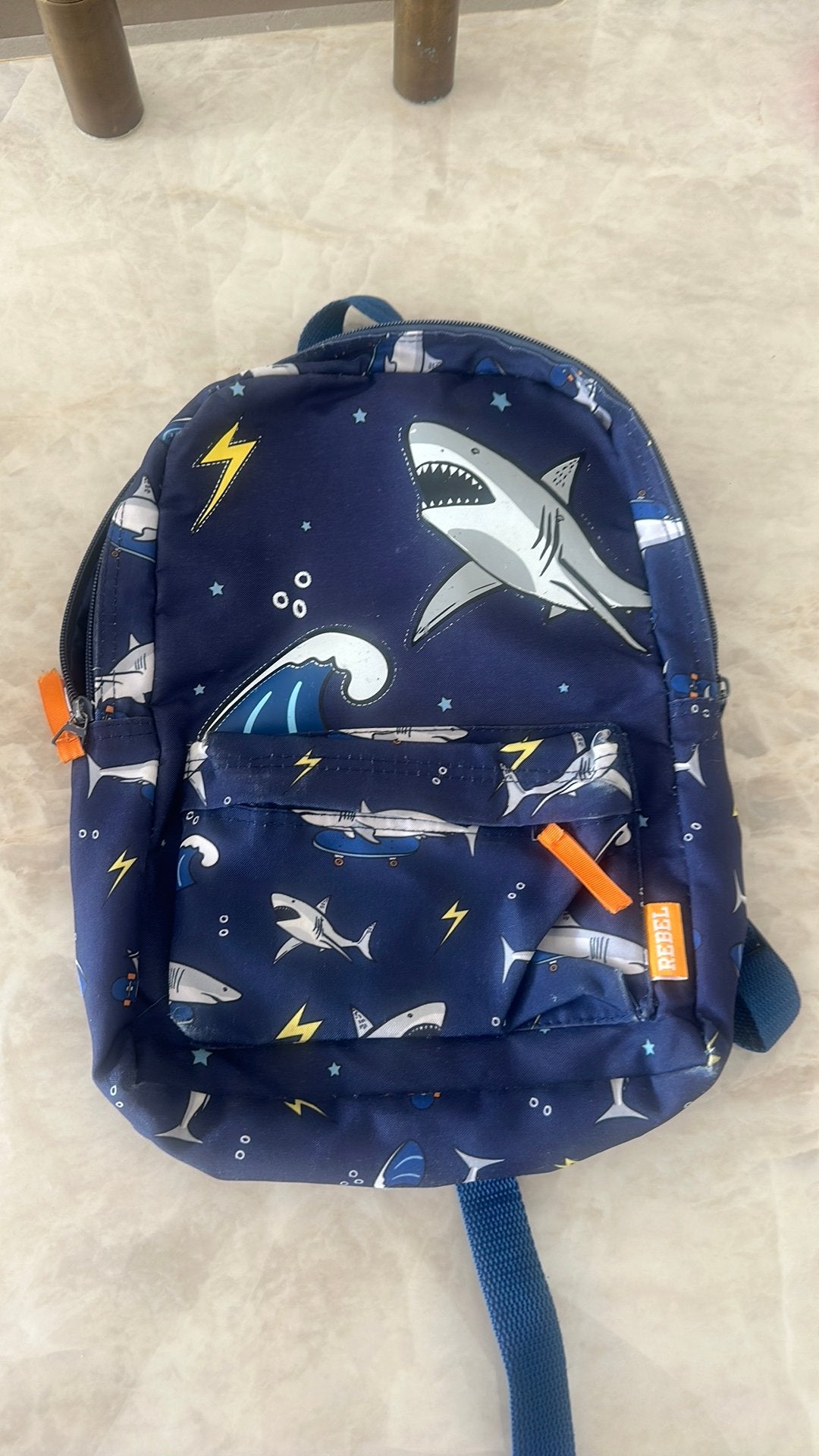 Rebel haaien schooltas 5 euro, Ophalen, Zo goed als nieuw, Overige merken