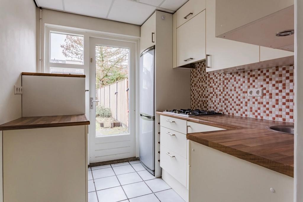Complete keuken met apparatuur en houten blad, Huis en Inrichting, Keuken | Complete keukens, Ophalen, Gebruikt, Enkelwandige keuken