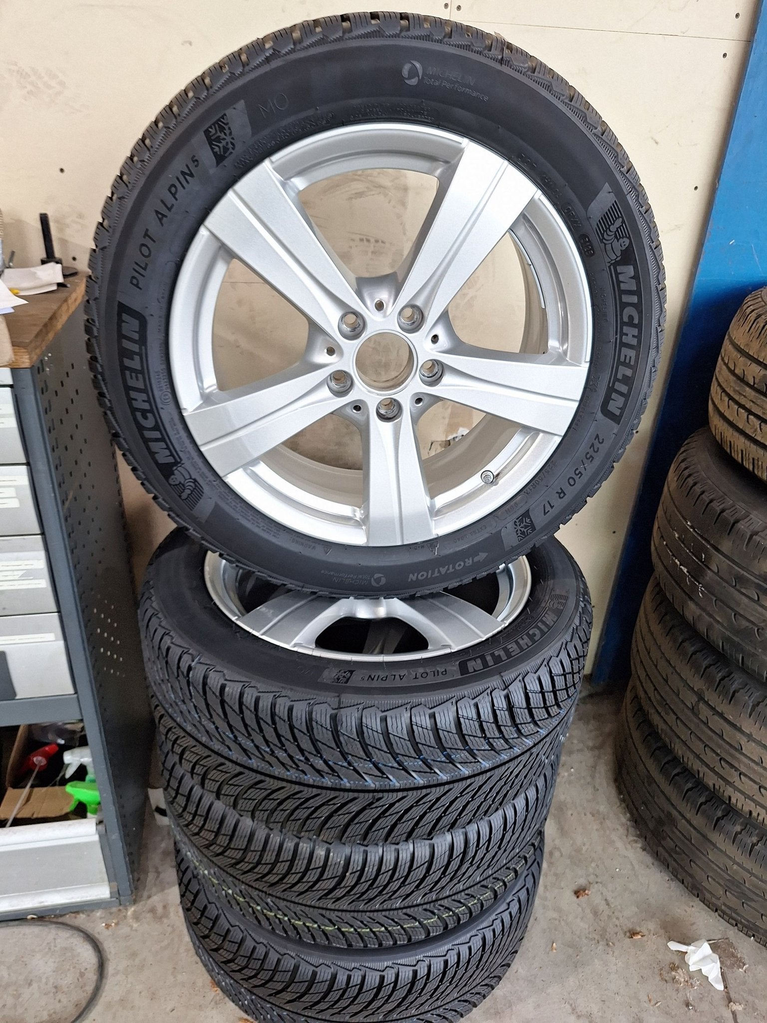 Mercedes C-Klasse Winterset 17 Inch Origineel, Auto-onderdelen, Ophalen, Gebruikt, -, -
