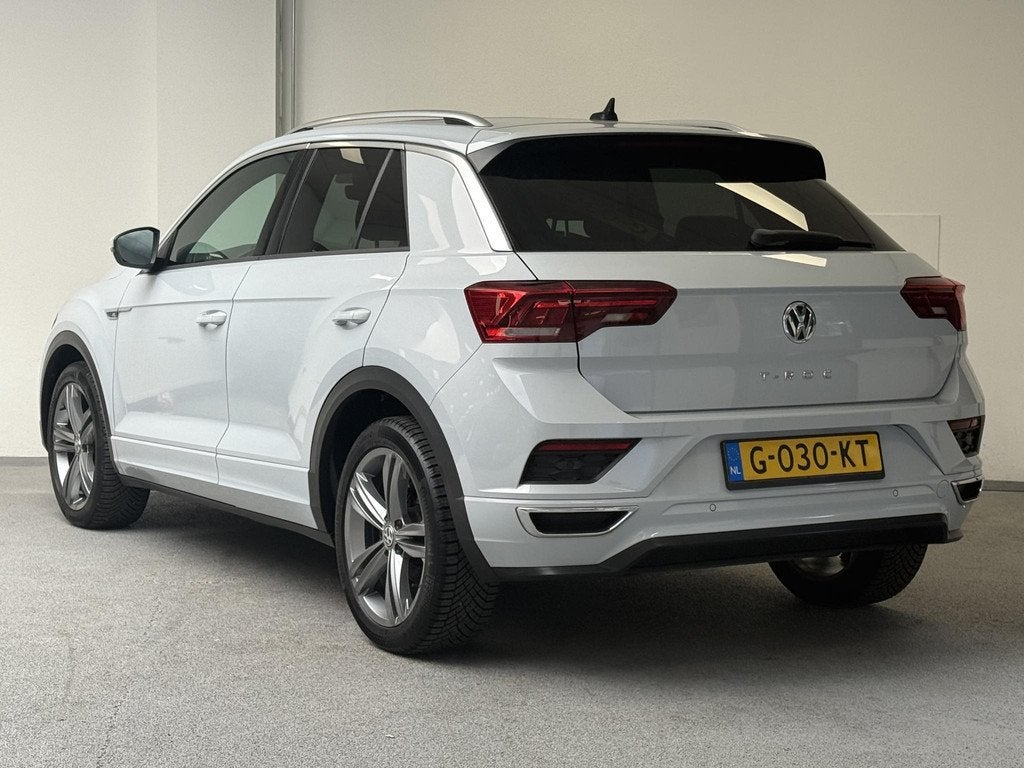 Volkswagen T-Roc 1.5 TSI 3x R-Line | PANO | CAMERA | CARPLAY, Auto's, 4 cilinders, Wit, Origineel Nederlands, Bedrijf