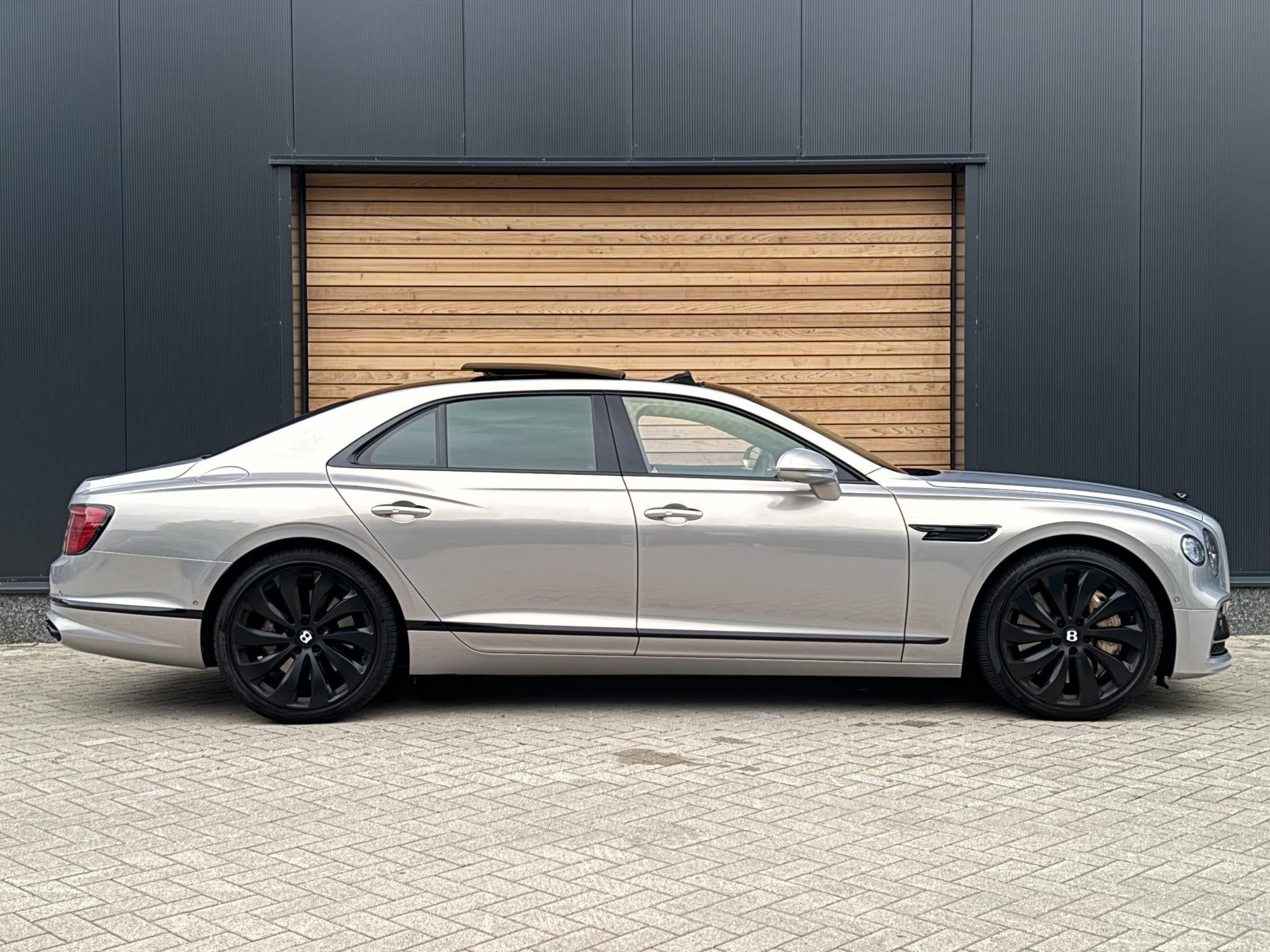 Bentley Flying Spur 4.0 V8 First Edition 4W-Besturing | Mass, Automaat, Gebruikt, Verblindingsvrij grootlicht, Leder