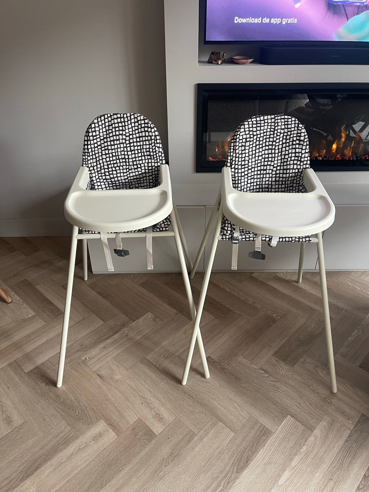 2x IKEA Antilop kinderstoel met kussen, Kinderen en Baby's, Ophalen, Gebruikt, Overige typen, Afneembaar eetblad