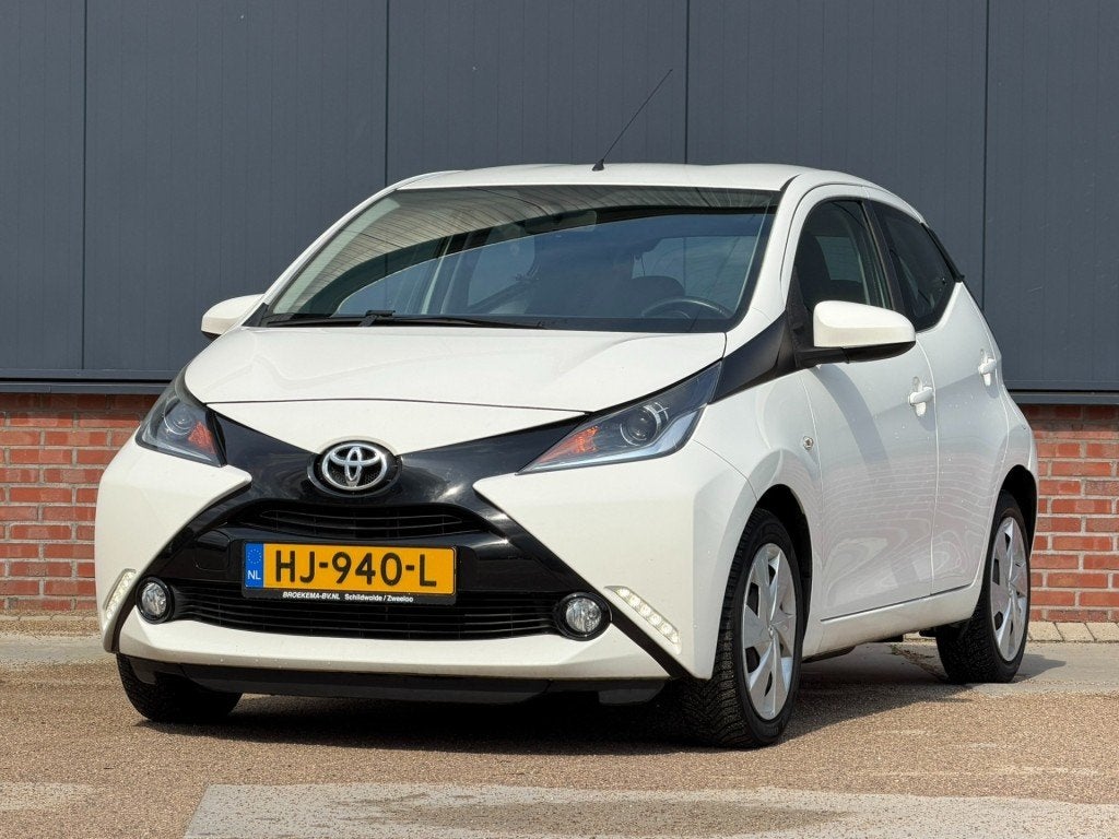 Toyota AYGO 1.0 VVT-i Airco / Camera / Cruise Control, Voorwielaandrijving, Gebruikt, Euro 6, Isofix