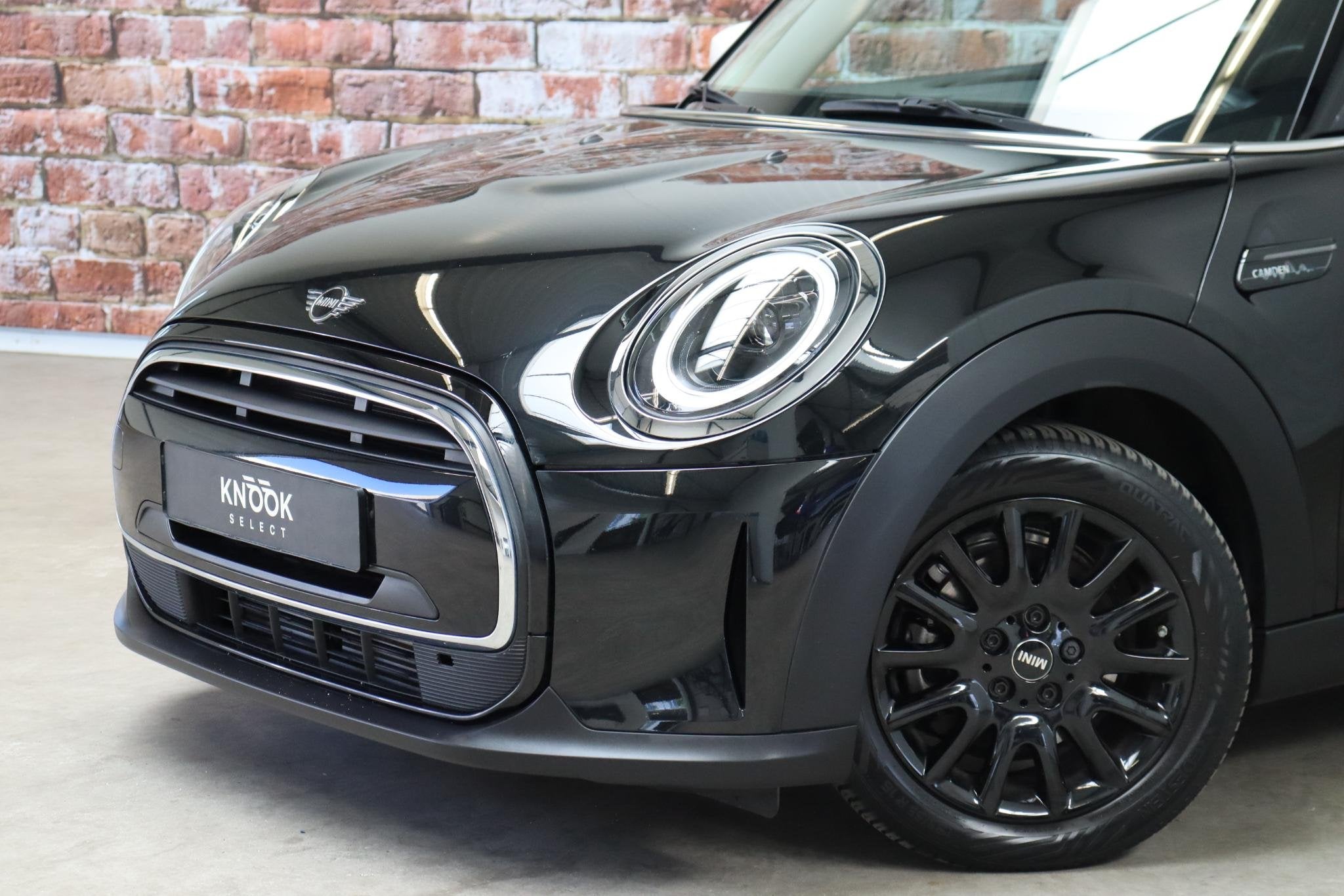 MINI Hatchback Cooper Camden Edition Automaat 5 deurs / Navi, Auto's, 136 pk, Gebruikt, Leder en Stof, Zwart