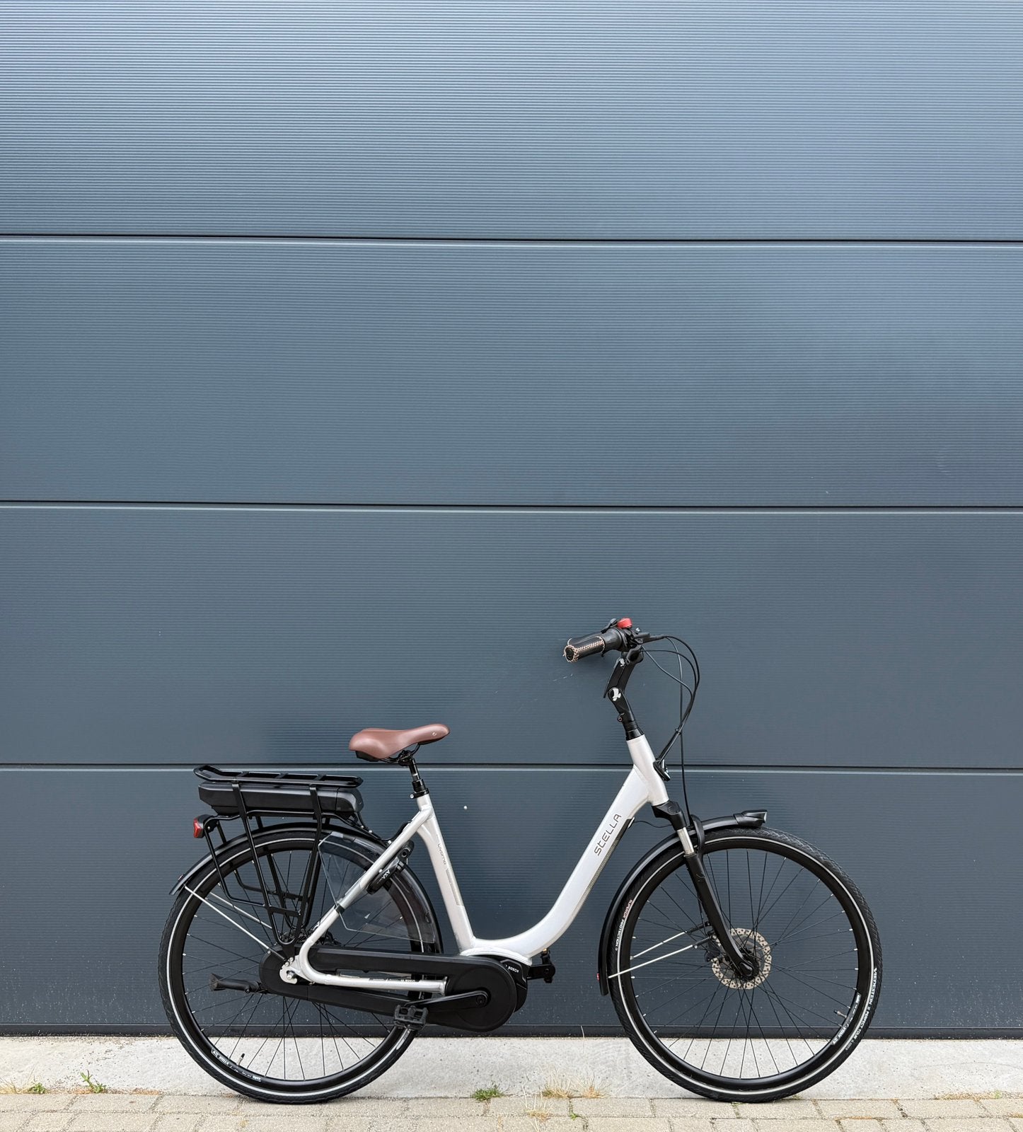 Stella Livorno middenmoter elektrische fiets 400WH, 53 tot 56 cm, Versnellingen, Zo goed als nieuw, Ophalen