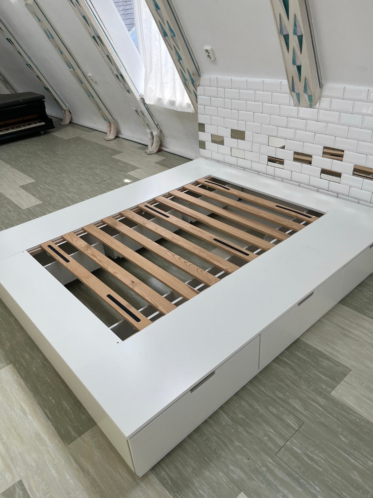Ikea Nordli Bedframe met opberglades, wit, 180x200 cm, Ophalen, Wit, Tweepersoons, Zo goed als nieuw