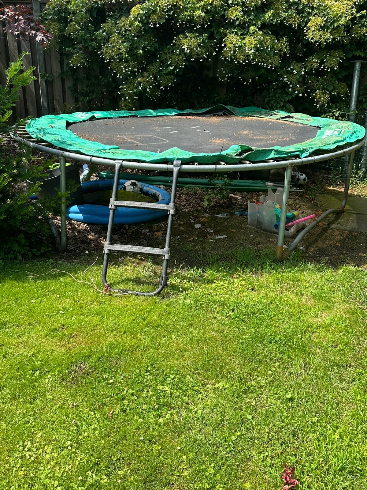 Gratis op te halen trampoline, Ophalen, Zo goed als nieuw