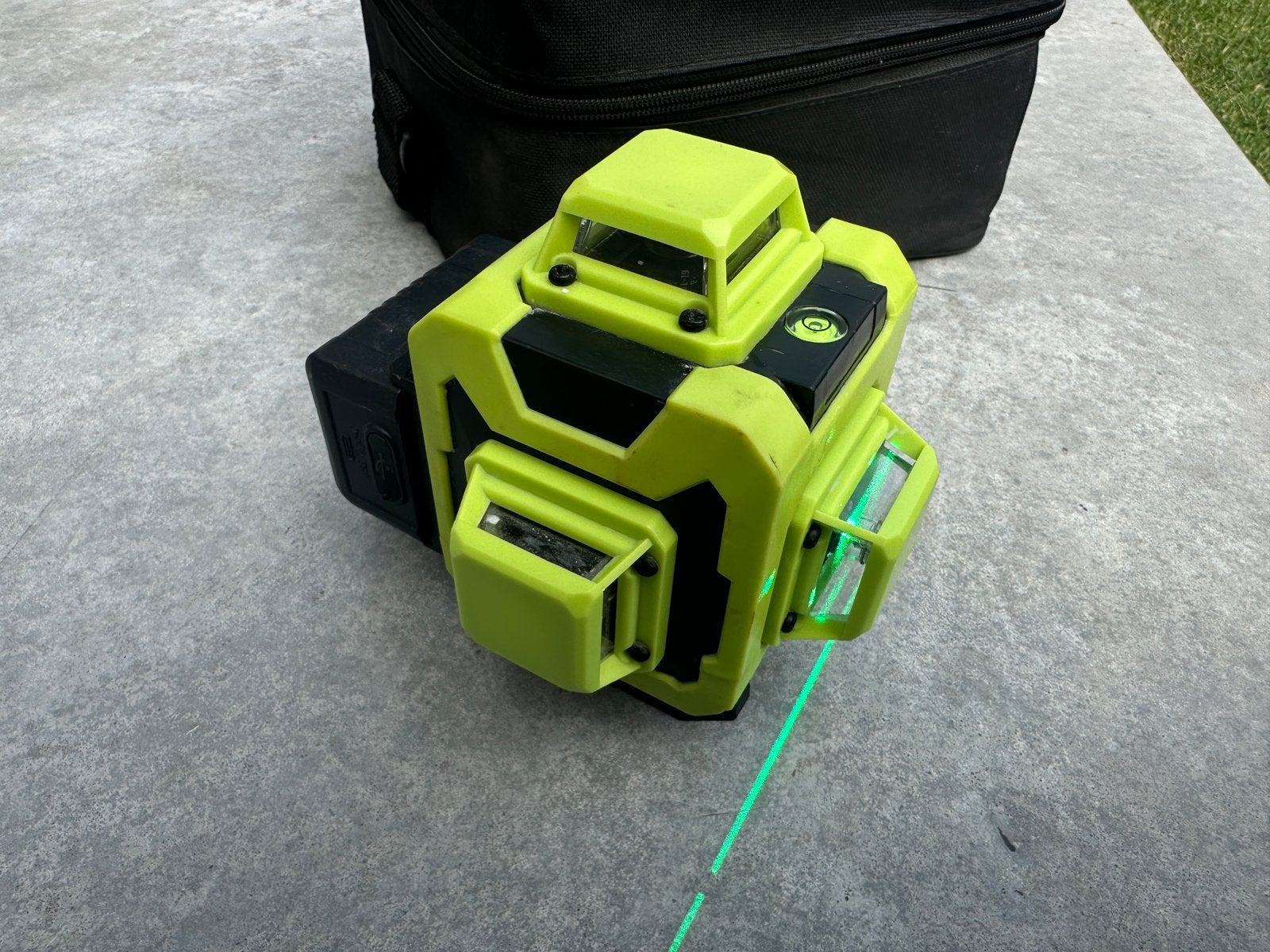 4D kruislijnlaser, Ophalen of Verzenden, Zo goed als nieuw