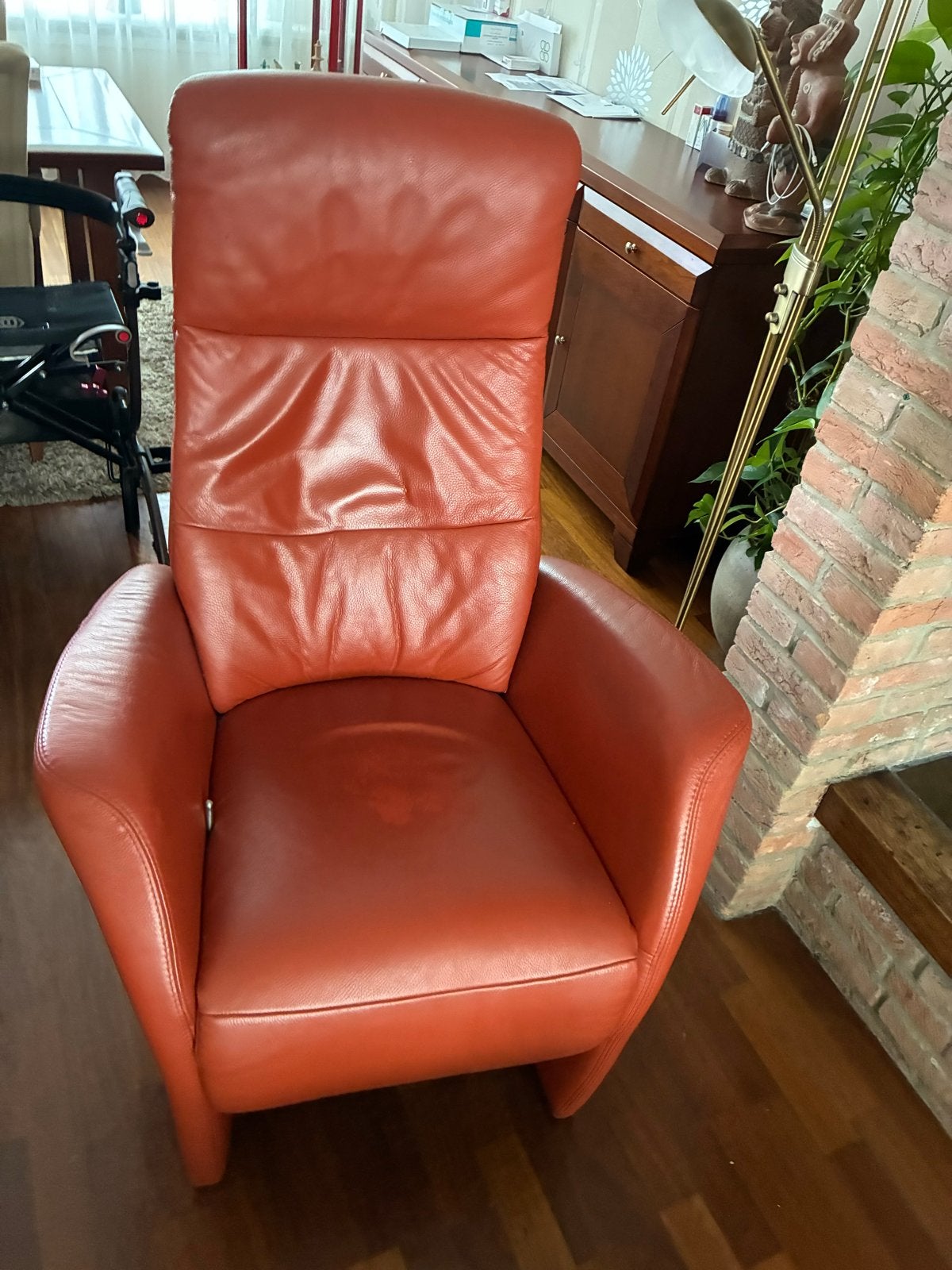 Comfortabele oranje leren relaxfauteuil - Zithoogte 45 cm, Huis en Inrichting, Fauteuils, Gebruikt, Minder dan 75 cm, Leer, Ophalen of Verzenden