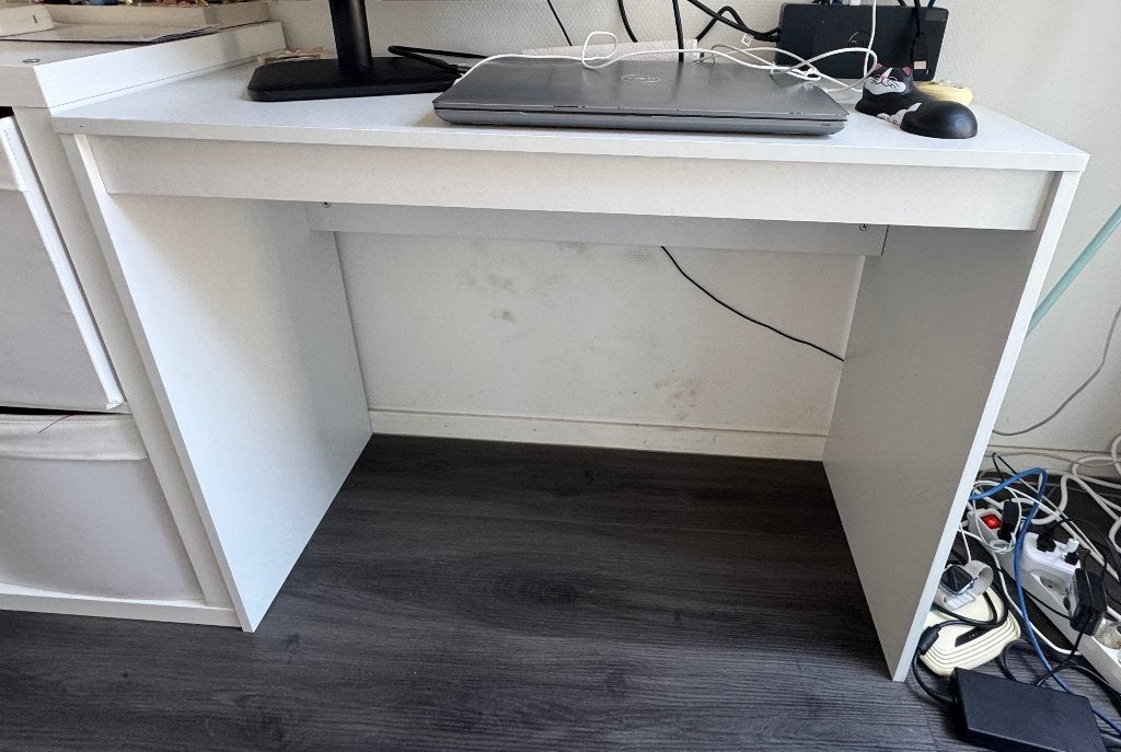 desk, Ophalen, Zo goed als nieuw