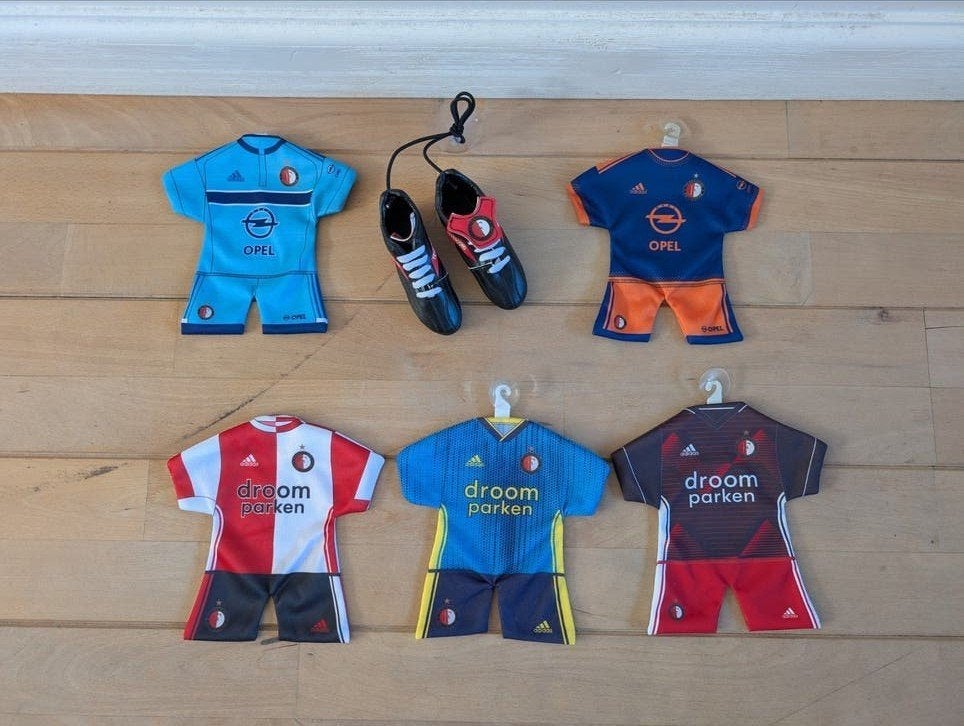 Feyenoord Fanpakket: Mini-tenues en voetbalschoentje en sjaa, Ophalen of Verzenden, Gebruikt, Overige typen