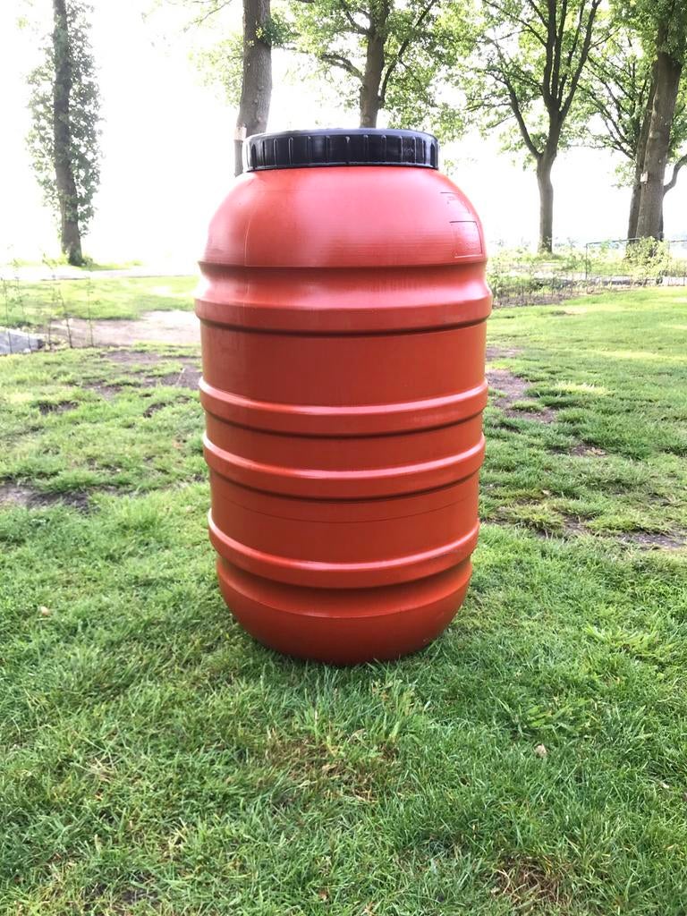 Mooie grote ton 220 ltr. Voor het droog bewaren van pellets, 150 liter of meer, Ophalen of Verzenden, Zo goed als nieuw, Kunststof