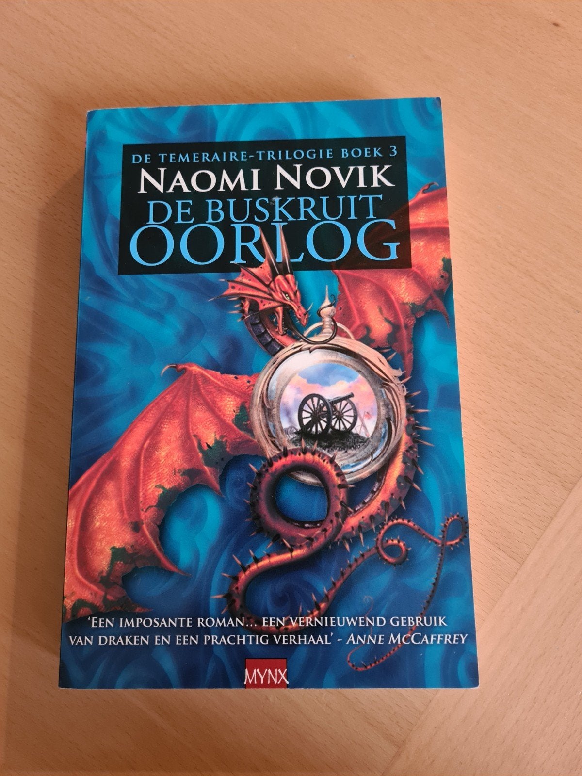 Naomi Novik - De Buskruit Oorlog, Ophalen of Verzenden, Zo goed als nieuw