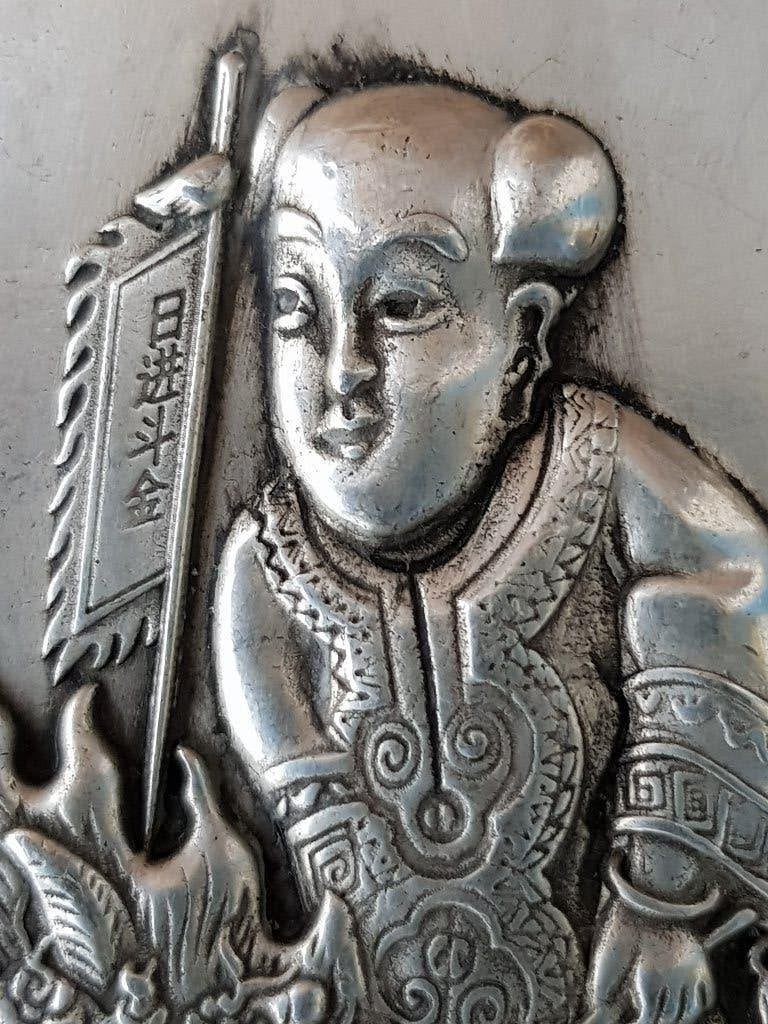 Mooi zwaar oud Chinees amulet van zilverbrons 8,7 cm., Antiek en Kunst, Kunst | Niet-Westerse kunst, Zilver, Sieraad, Ophalen of Verzenden