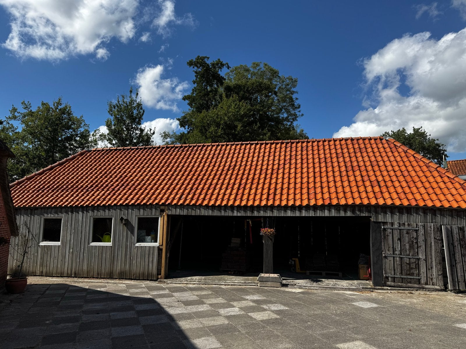 Gebruikte dakpannen van Tegelen-Reuver (ca2000 stuks), Ophalen, Gebruikt, Steen of Klei, 15 m² of meer