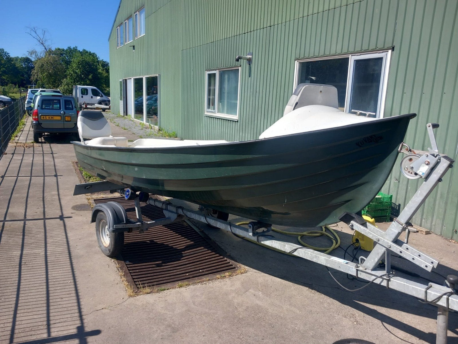te koop vis/motorbootje, Ophalen, 4 pk, Trailer, Overige typen