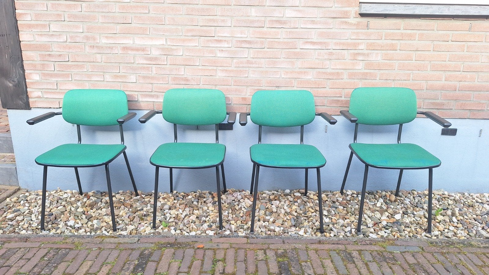 Gispen 1235 set van 4 groen met zwart, Huis en Inrichting, Stoelen, Ophalen, Kunststof, Gebruikt, Zwart