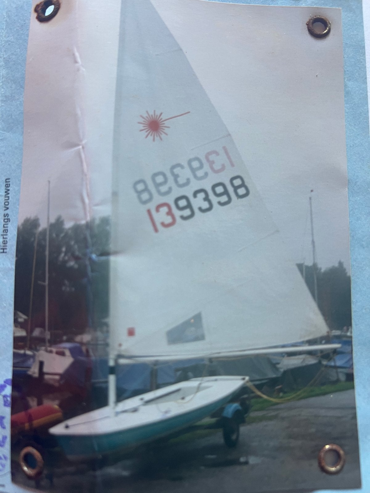 Laser zeilboot 139398 uit 1993 met weg- en wal-trailer, Watersport en Boten, Ophalen, Laser, Gebruikt, Dekzeil