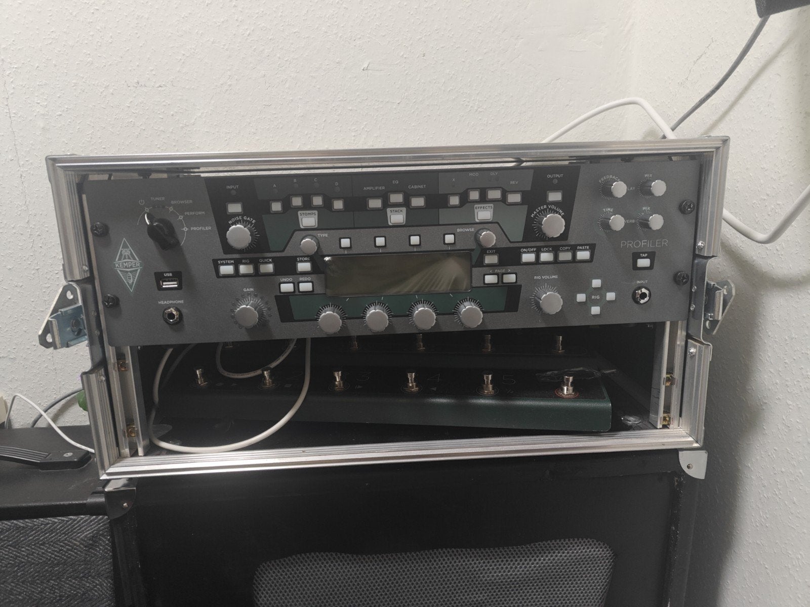 Kemper PowerRack MK1 met Flight Case en Profiles, Ophalen of Verzenden, Zo goed als nieuw, Delay of Echo