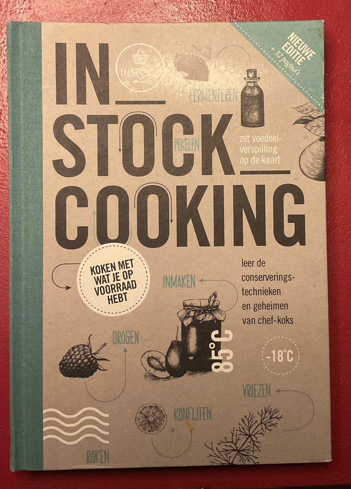 Stichting Instock - Instock cooking, Overige typen, Ophalen of Verzenden, Zo goed als nieuw, Stichting Instock