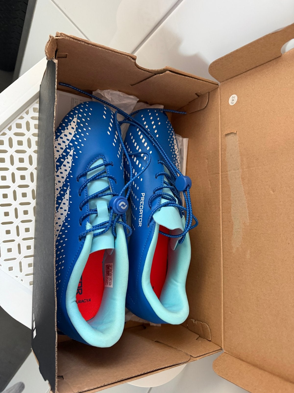 Adidas Predator Voetbalschoenen - Maat 41 1/2, Ophalen of Verzenden, Nieuw, Schoenen